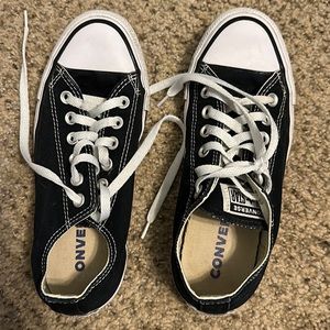 Converse low tops. Women’s or Men’s.